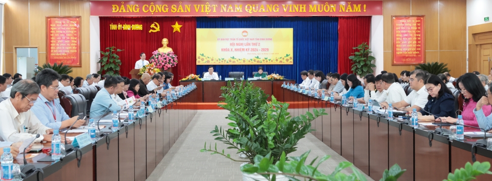 Hoi nghi Uy ban MTTQ-1.jpg