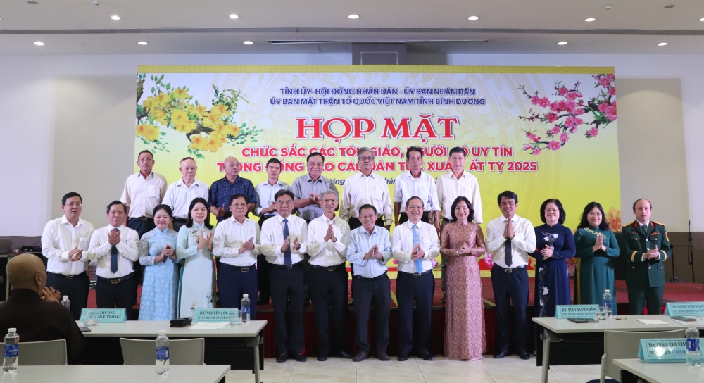 Hop mat chuc sac ton giao 2025-16.JPG