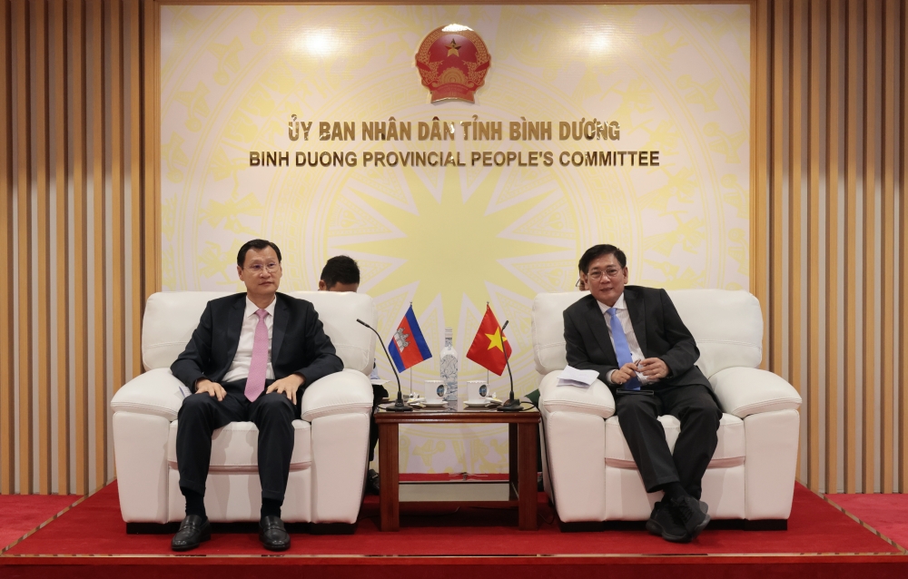 Lanh dao tinh Kandal chuc Tet-2.JPG